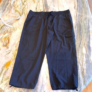 Rex Black Cropped Cargo Pants size  Medium